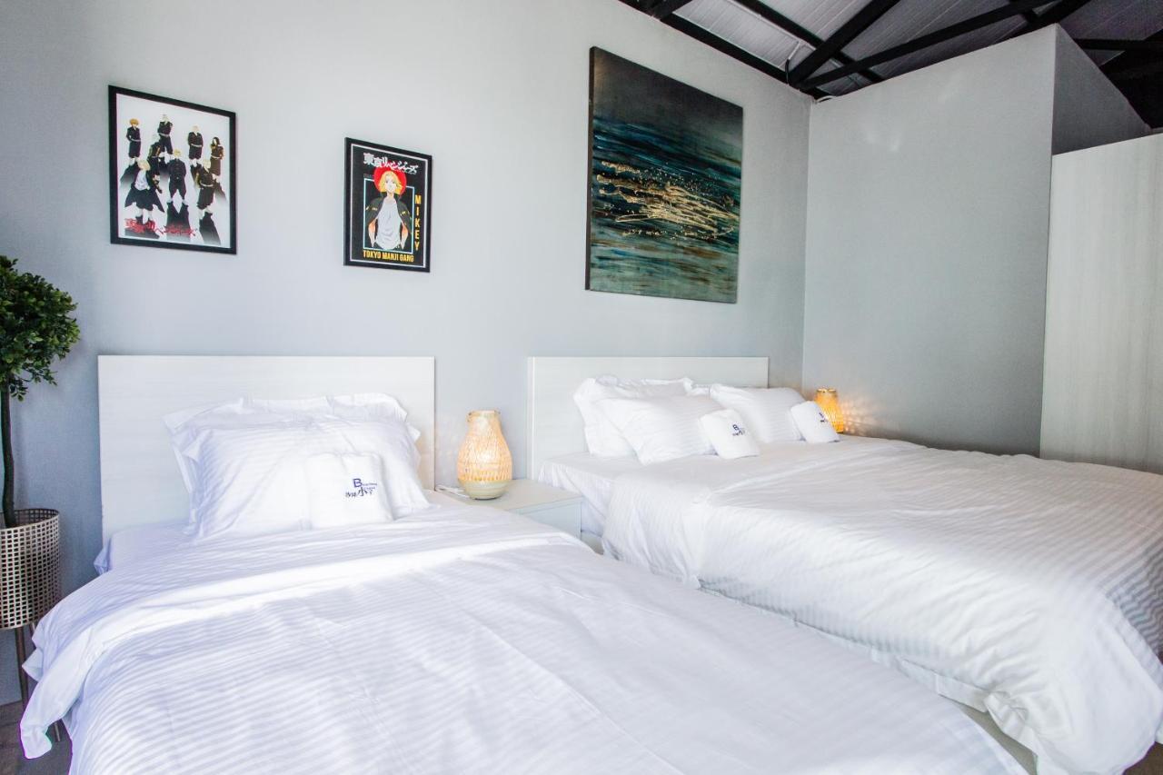 Beachboy Chalet By The Beach Bukit Lada Экстерьер фото